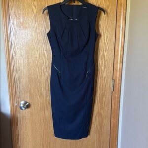 Blue Sleeveless Sheath Midi Dress